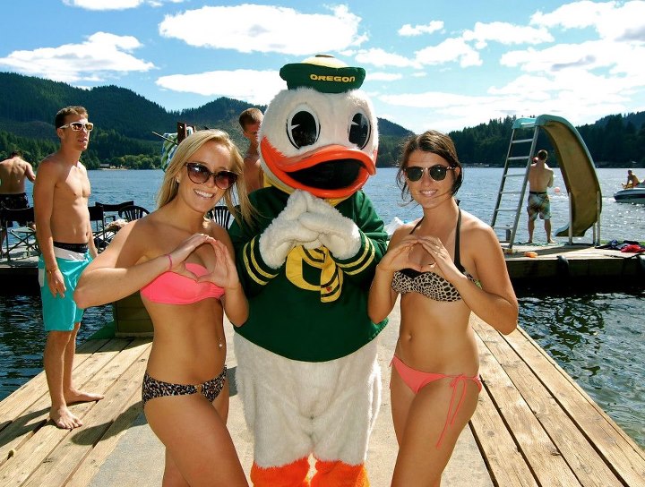 Oregon Cheerleaders