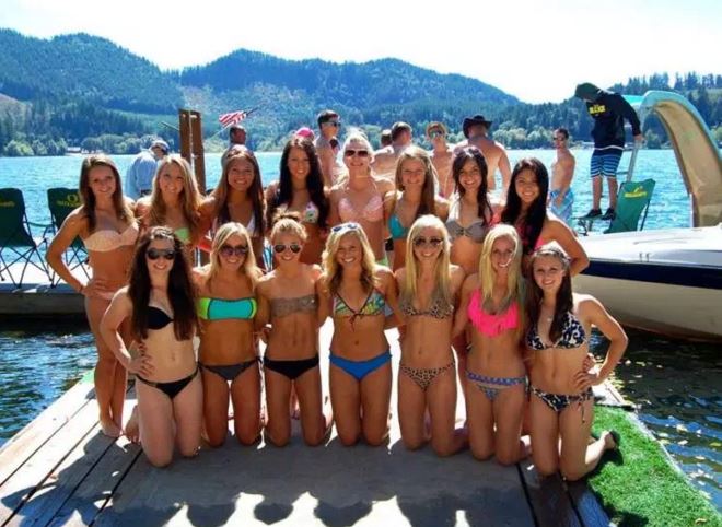 Oregon Cheerleaders